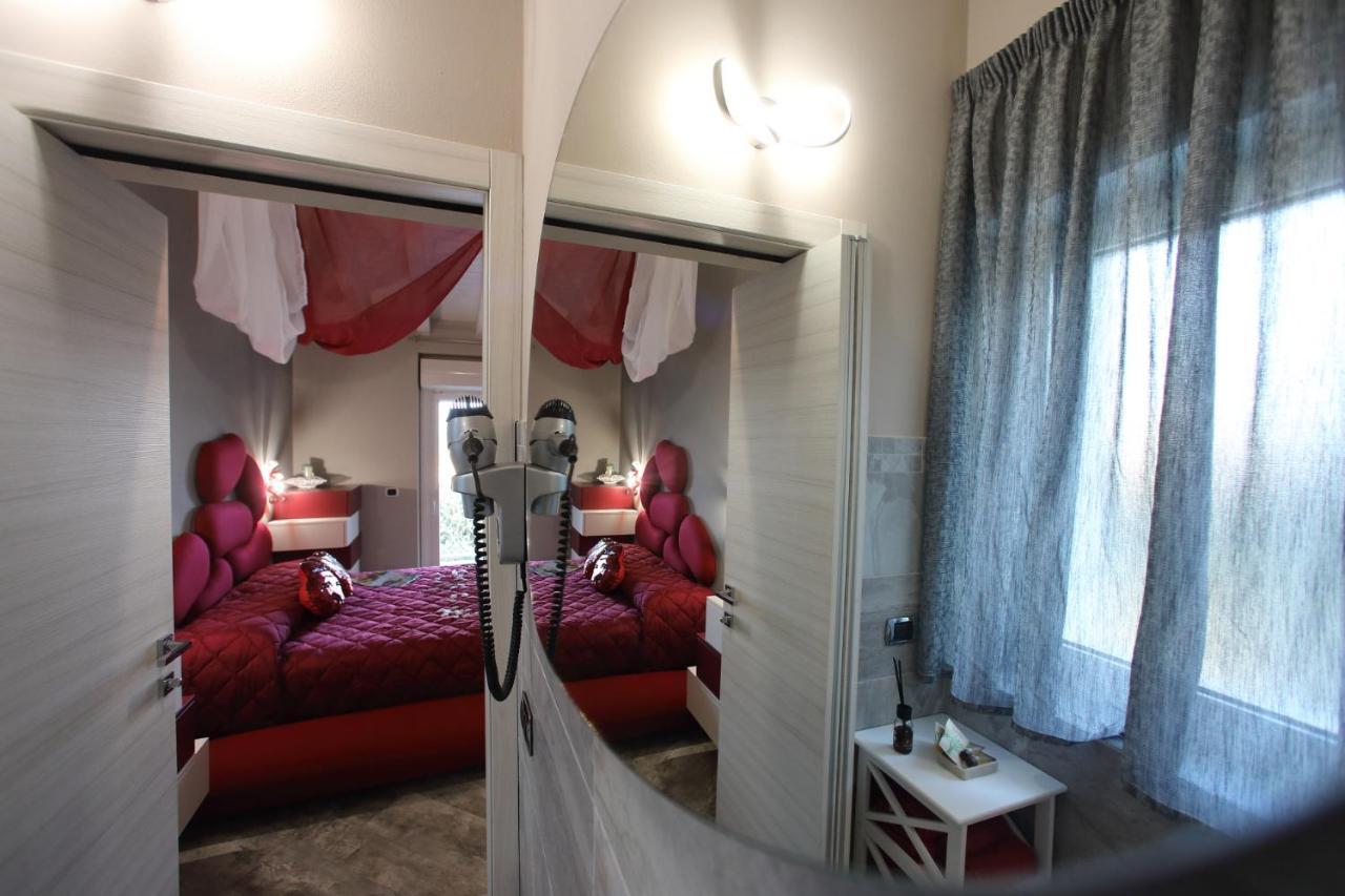 Bed & Breakfast Bellavista Exclusive Desenzano Jacuzzi Piscina Vista