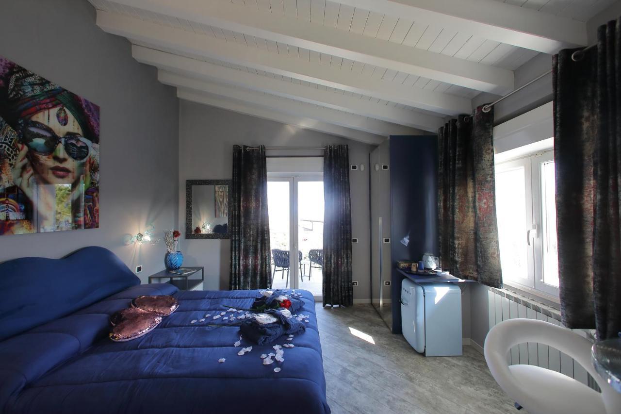 Bellavista Exclusive Desenzano Jacuzzi Piscina Vista