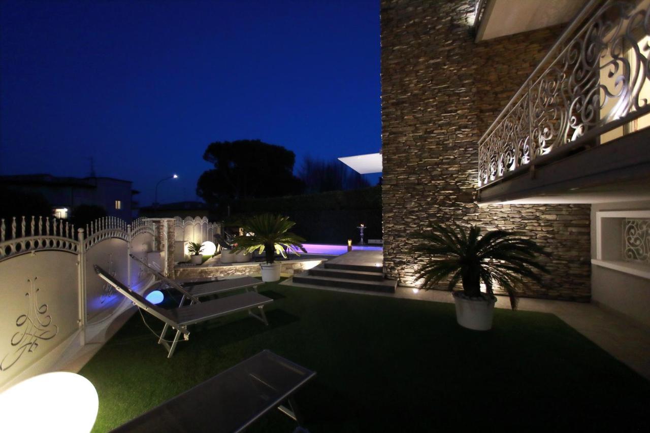 Bed & Breakfast Bellavista Exclusive Desenzano Jacuzzi Piscina Vista